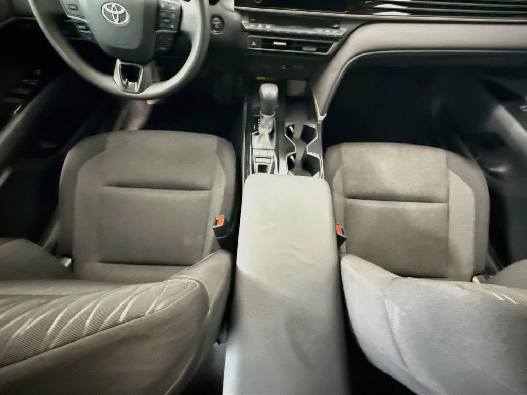 Used 2025 Toyota Camry LE FWD image 16