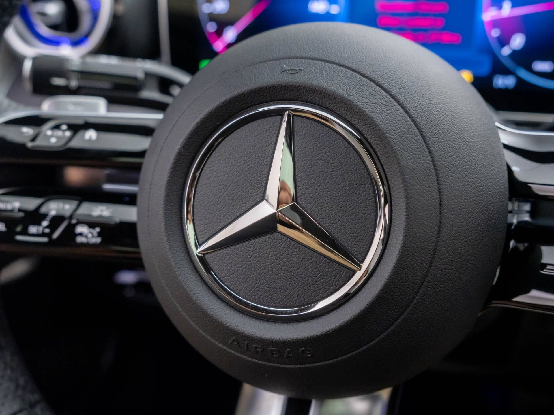 New 2026 Mercedes-Benz C 300 4MATIC Sedan image 24