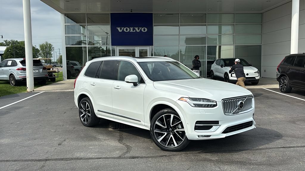 Certified 2024 Volvo XC90 B5 Plus w/ Protection Package Premier AWD/4WD image 2