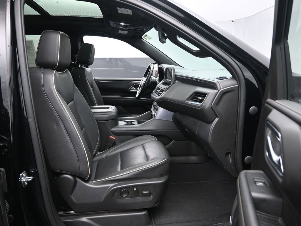 Used 2023 GMC Yukon XL SLT image 26