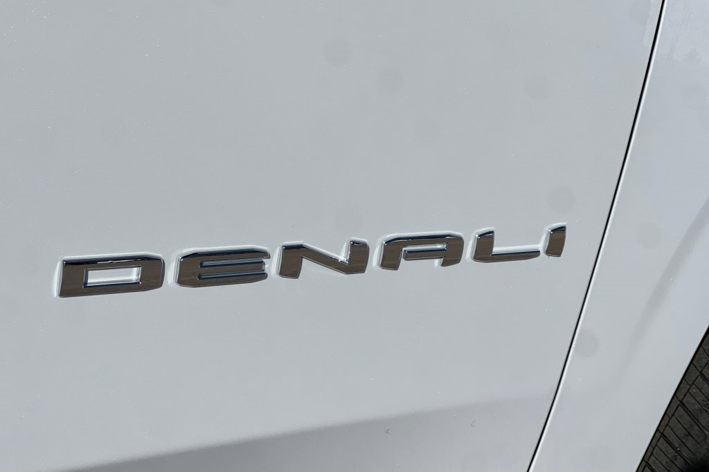 New 2026 GMC Yukon XL Denali Ultimate image 24