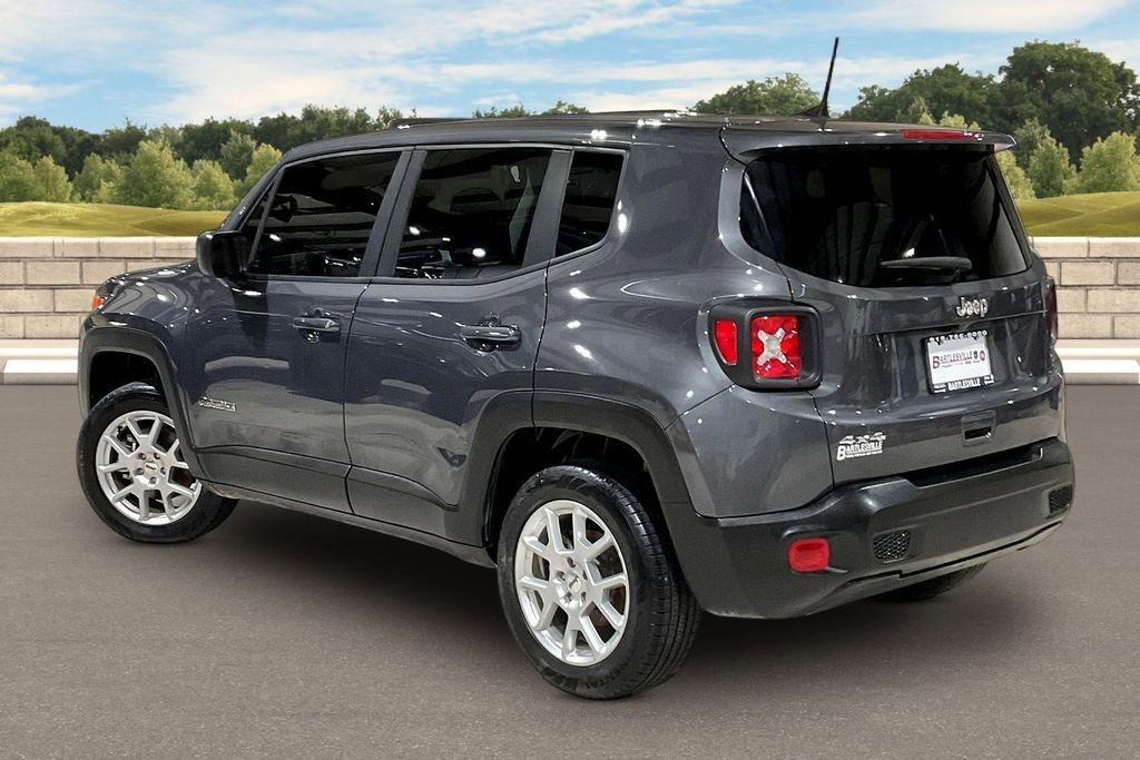Used 2023 Jeep Renegade Latitude image 10