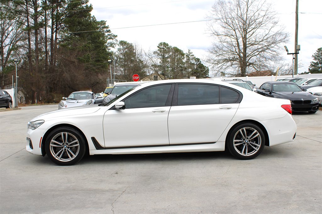 Used 2016 BMW 750i xDrive AWD/4WD image 4