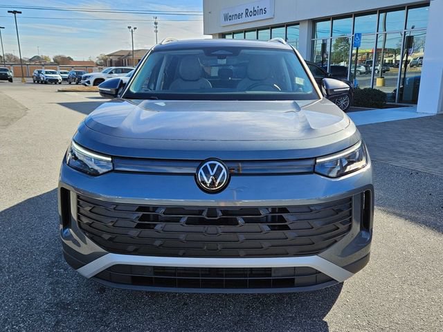 New 2026 Volkswagen Tiguan SE FWD image 2