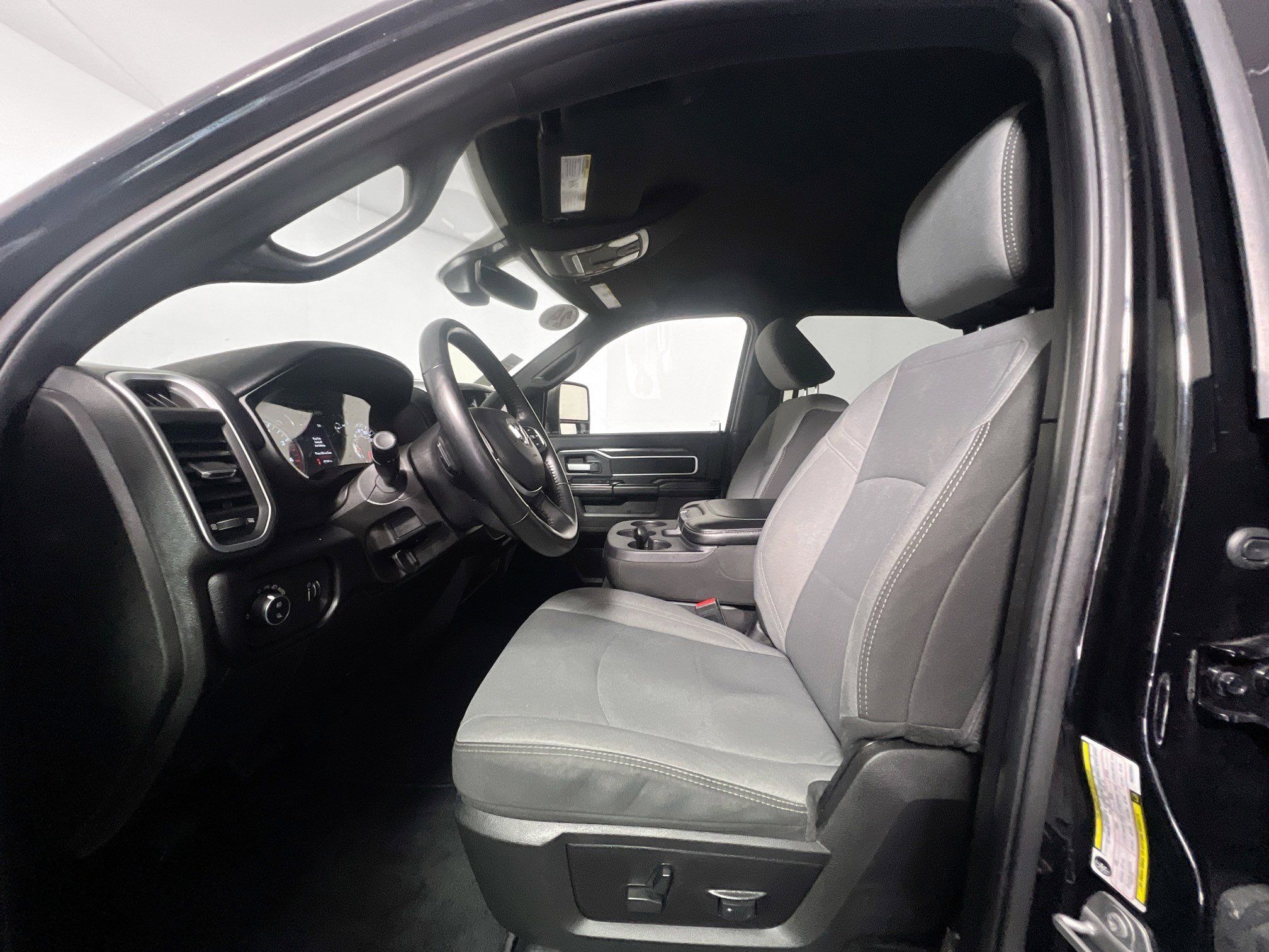 Used 2024 RAM 2500 Big Horn image 13