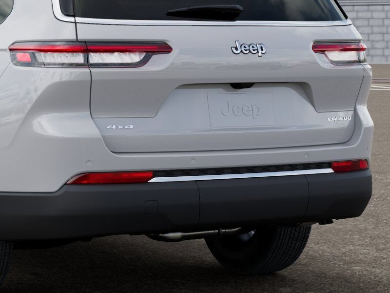 New 2026 Jeep Grand Cherokee L Laredo AWD/4WD image 13