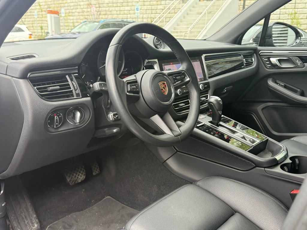 Used 2023 Porsche Macan S AWD/4WD image 24