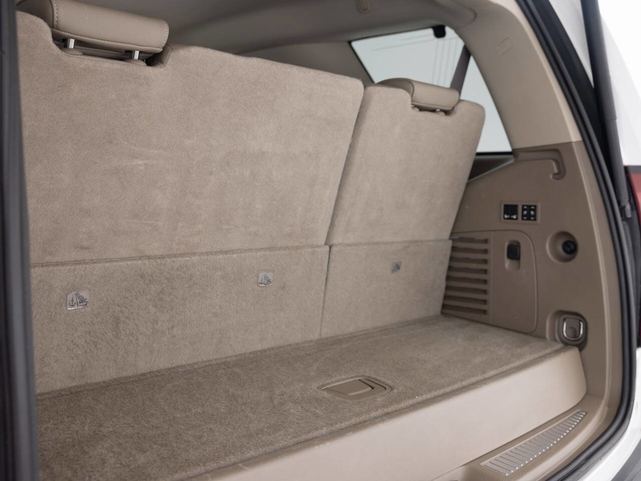 Used 2017 Chevrolet Tahoe Premier image 46