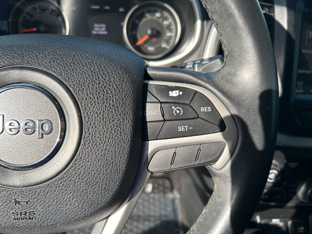 Used 2015 Jeep Cherokee Trailhawk w/ Comfort/Convenience Group image 25