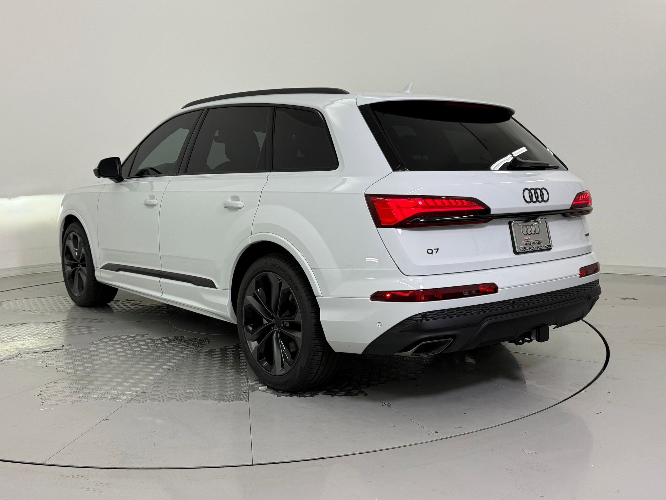 New 2026 Audi Q7 Premium Plus AWD/4WD image 3