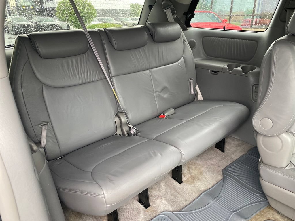 Used 2005 Toyota Sienna XLE Limited FWD image 23