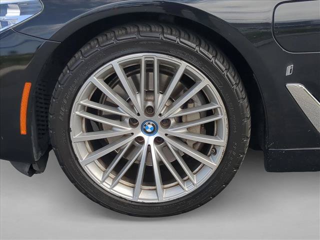 Used 2018 BMW 530e RWD image 25