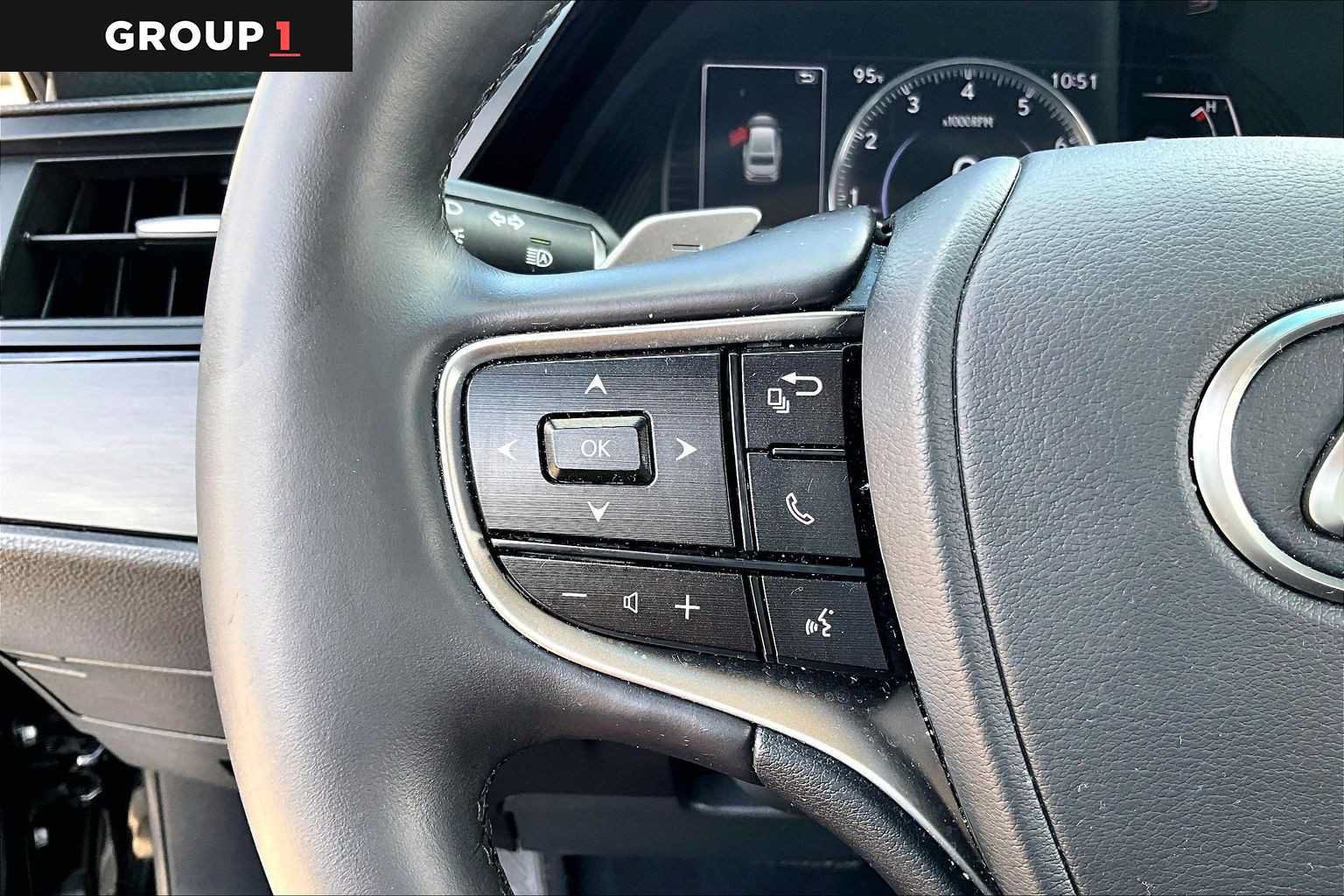 Certified 2024 Lexus ES 350 w/ Premium Package FWD image 21