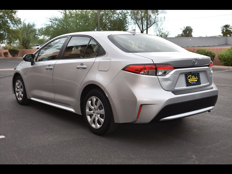 Used 2021 Toyota Corolla LE w/ Carpet Mat Package (TMS) FWD image 6