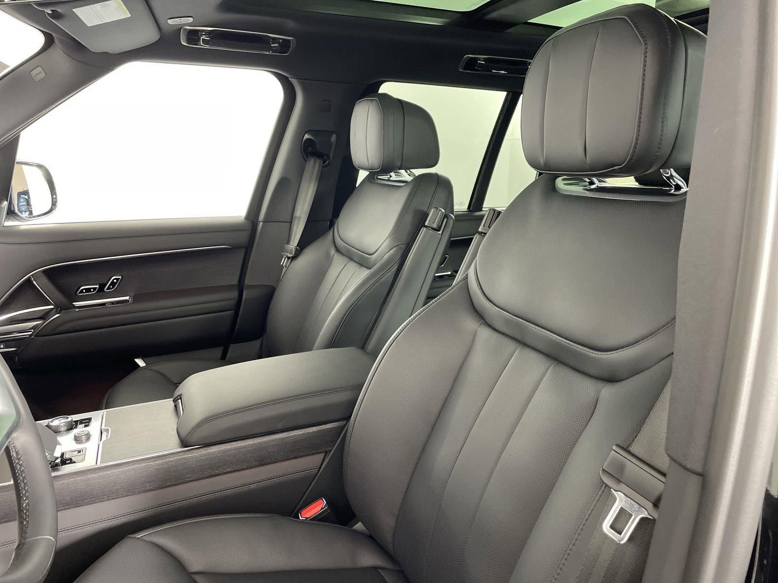 Used 2023 Land Rover Range Rover SE AWD/4WD image 27