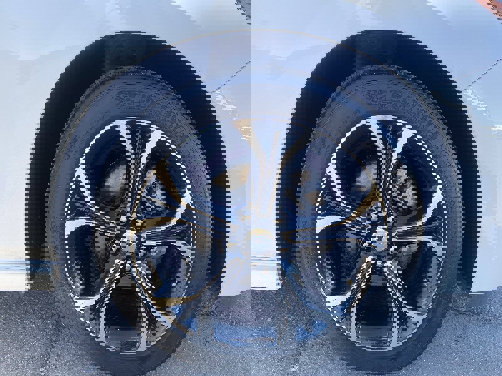 Used 2019 Chevrolet Cruze LT w/ Convenience Package image 10