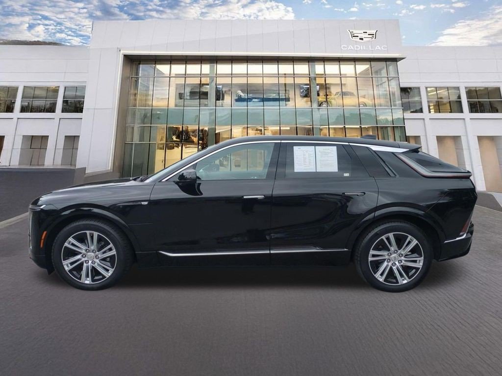 Certified 2024 Cadillac Lyriq Tech AWD/4WD image 12