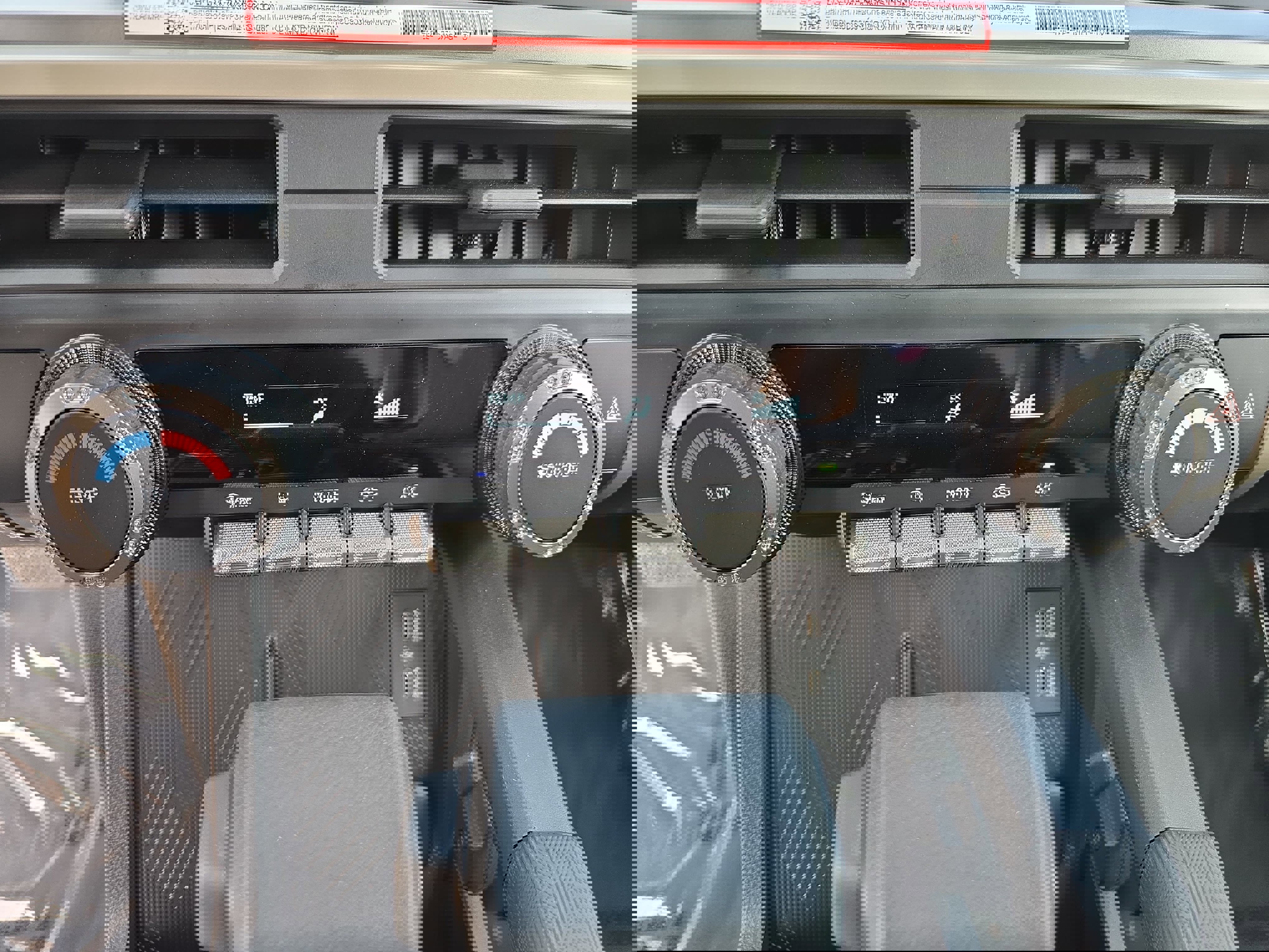 Used 2025 Toyota Tacoma SR5 image 26