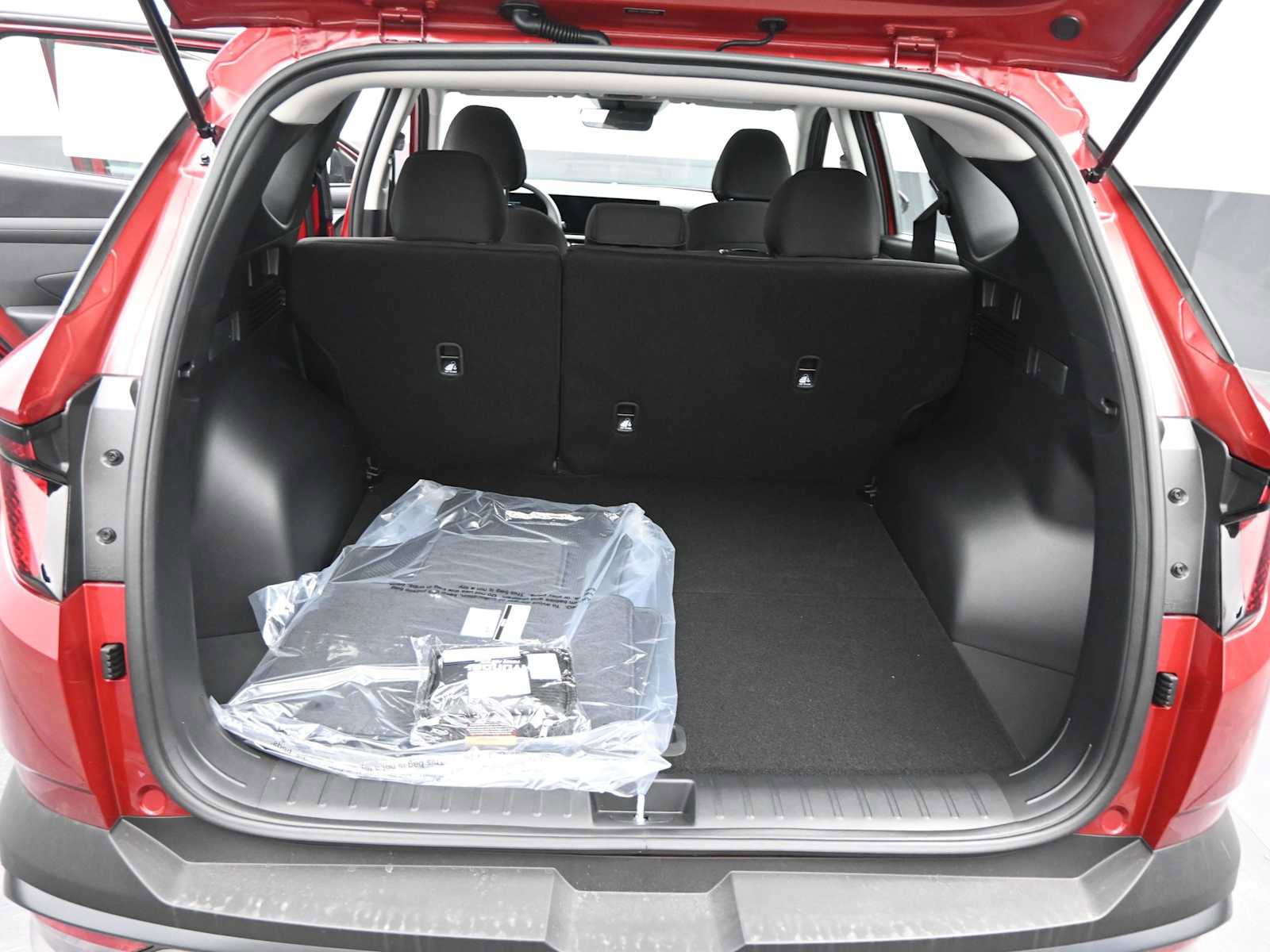 New 2026 Hyundai Tucson SE image 13