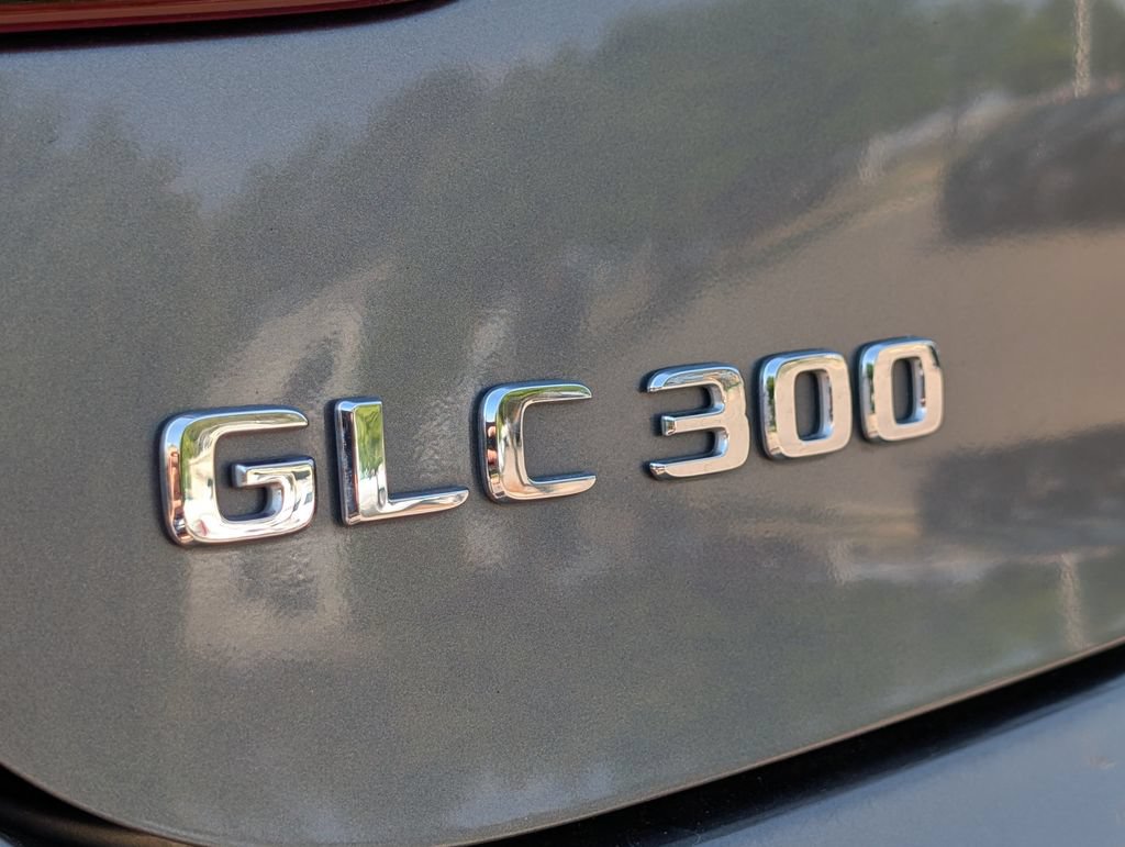 Used 2017 Mercedes-Benz GLC 300 4MATIC Coupe image 13