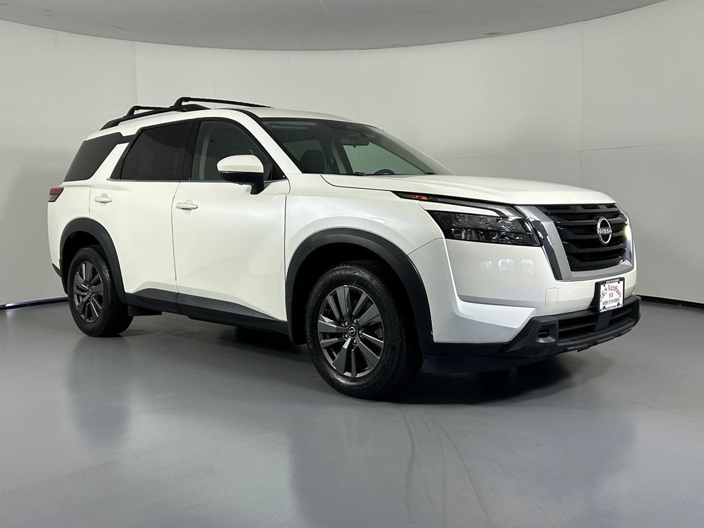 Used 2023 Nissan Pathfinder SV