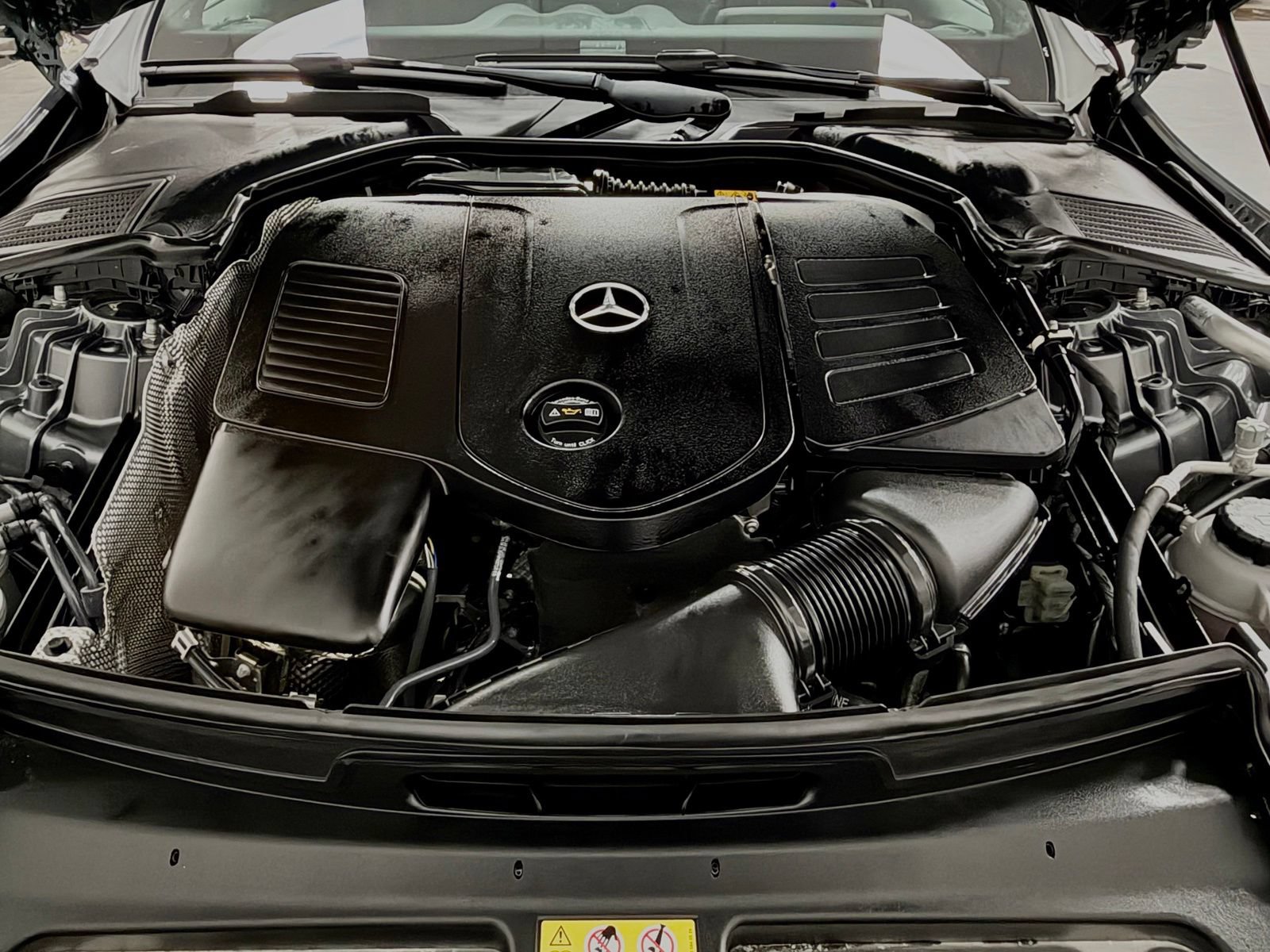 Certified 2024 Mercedes-Benz C 300 4MATIC Sedan w/ Exclusive Trim Package image 40