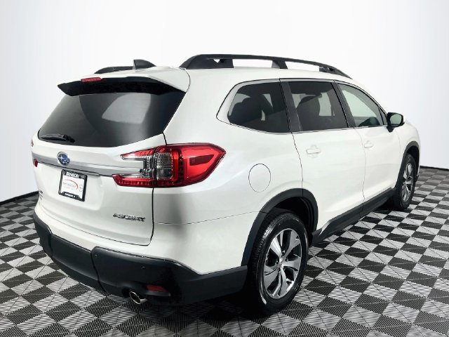 Used 2025 Subaru Ascent Premium AWD/4WD image 8