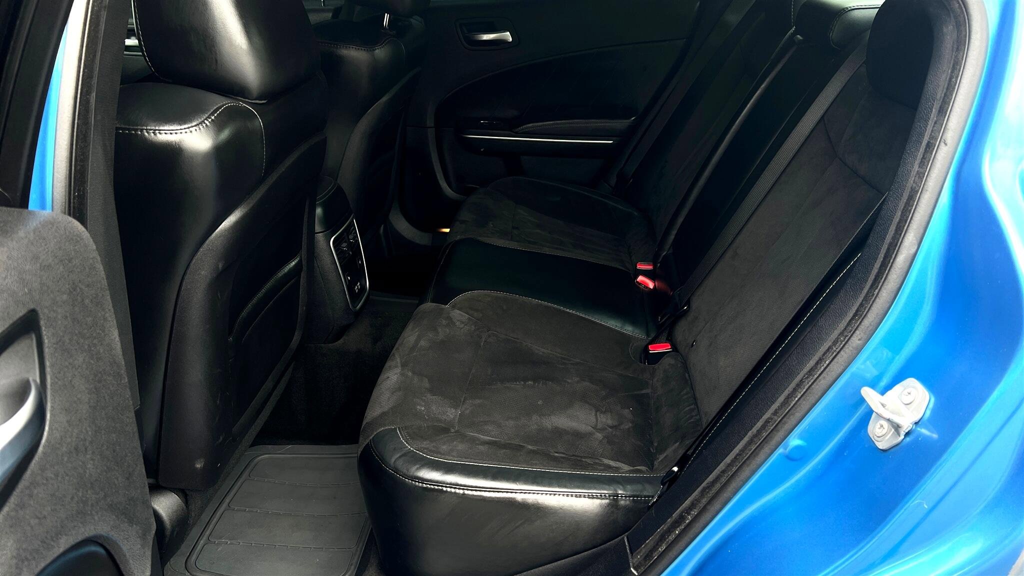 Used 2016 Dodge Charger R/T image 9