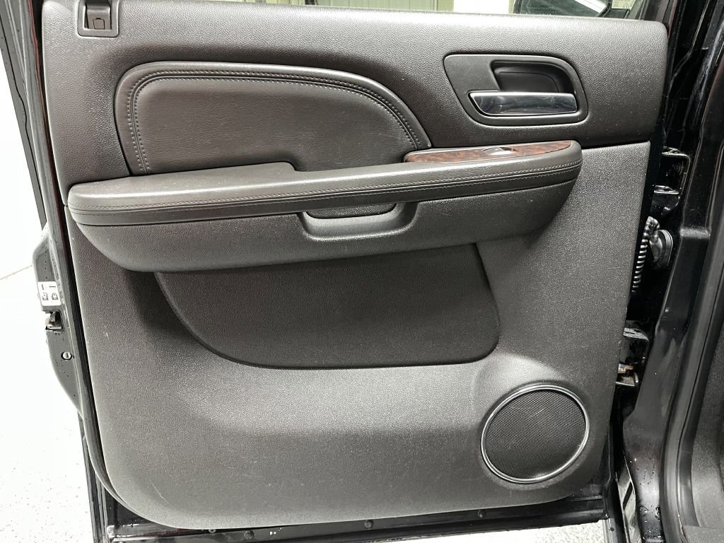 Used 2012 GMC Yukon XL Denali image 8