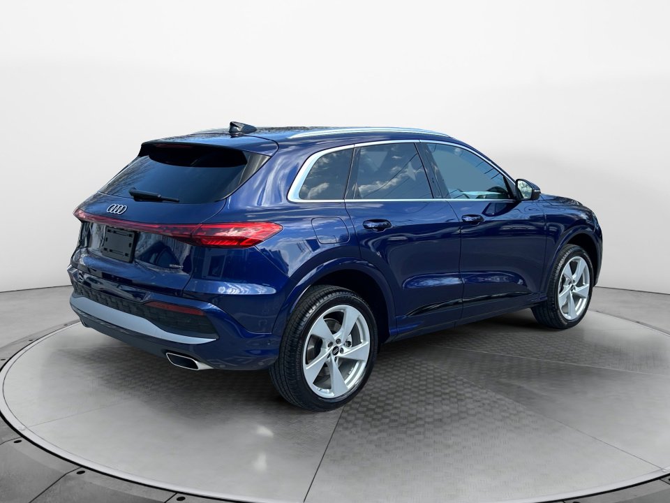 Certified 2025 Audi Q5 Premium Plus w/ Premium Plus image 7