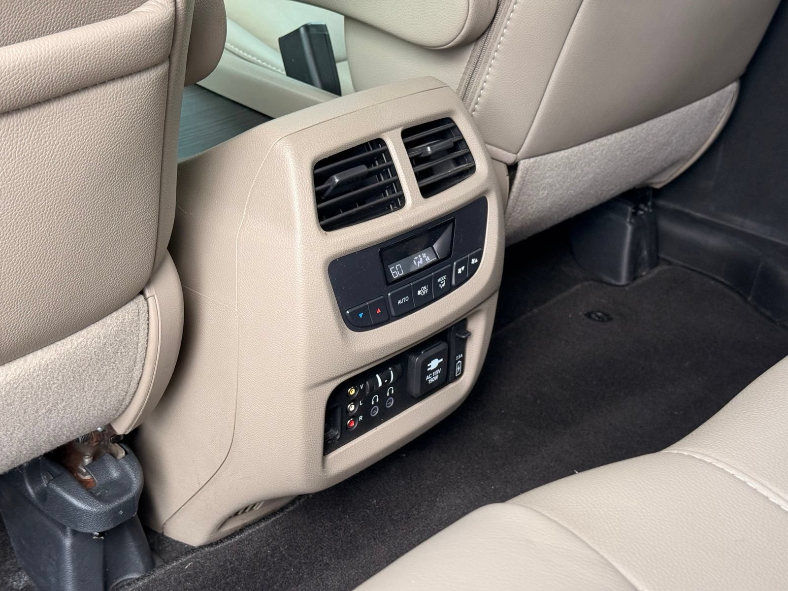 Used 2018 Honda Pilot Touring image 20
