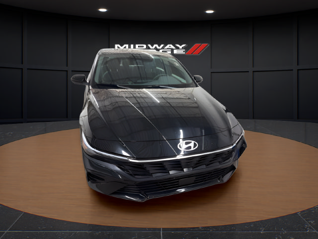 Used 2025 Hyundai Elantra SEL FWD image 5