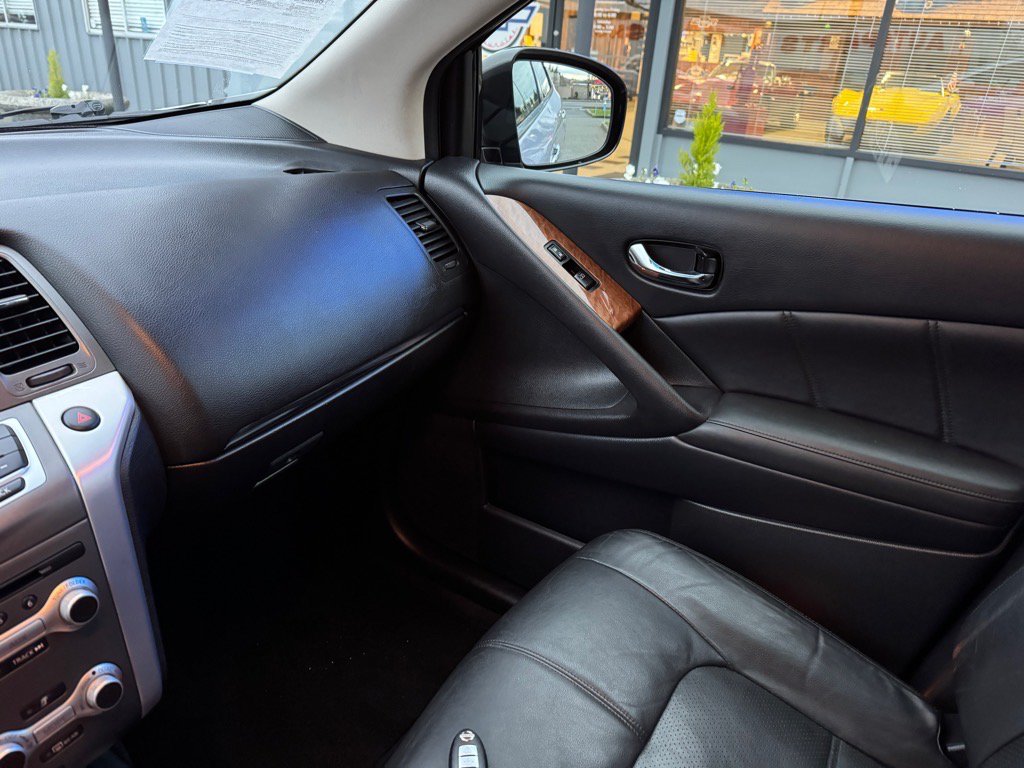 Used 2012 Nissan Murano LE AWD/4WD image 12