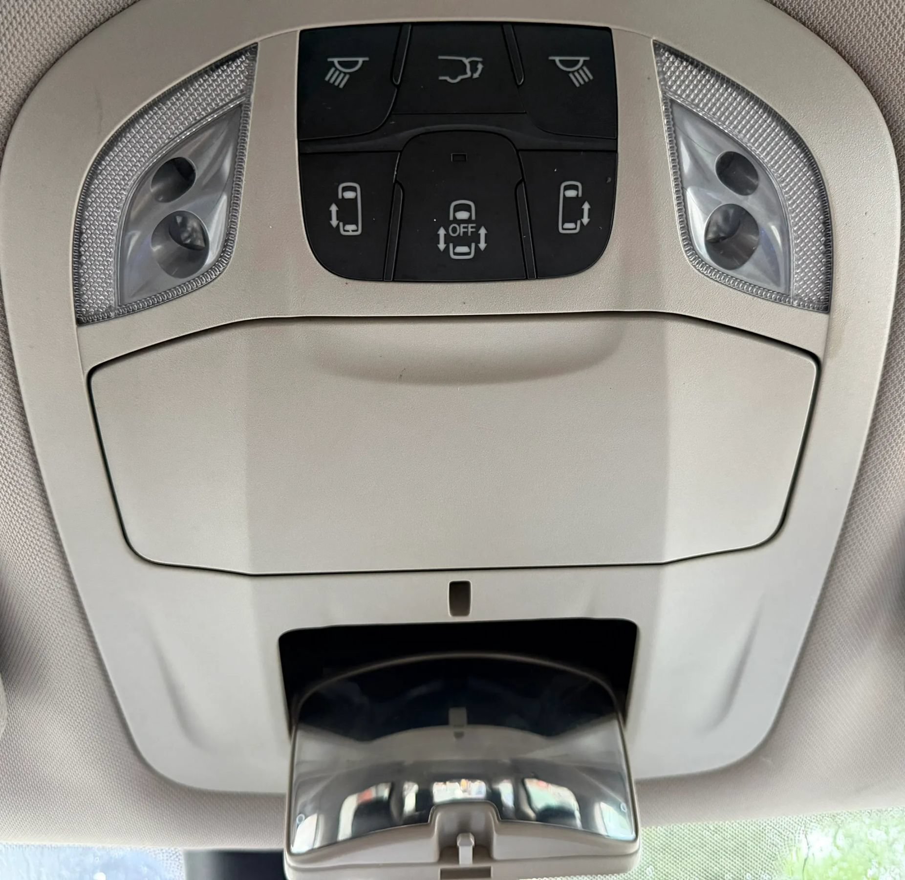 Used 2022 Chrysler Pacifica Touring-L FWD image 22