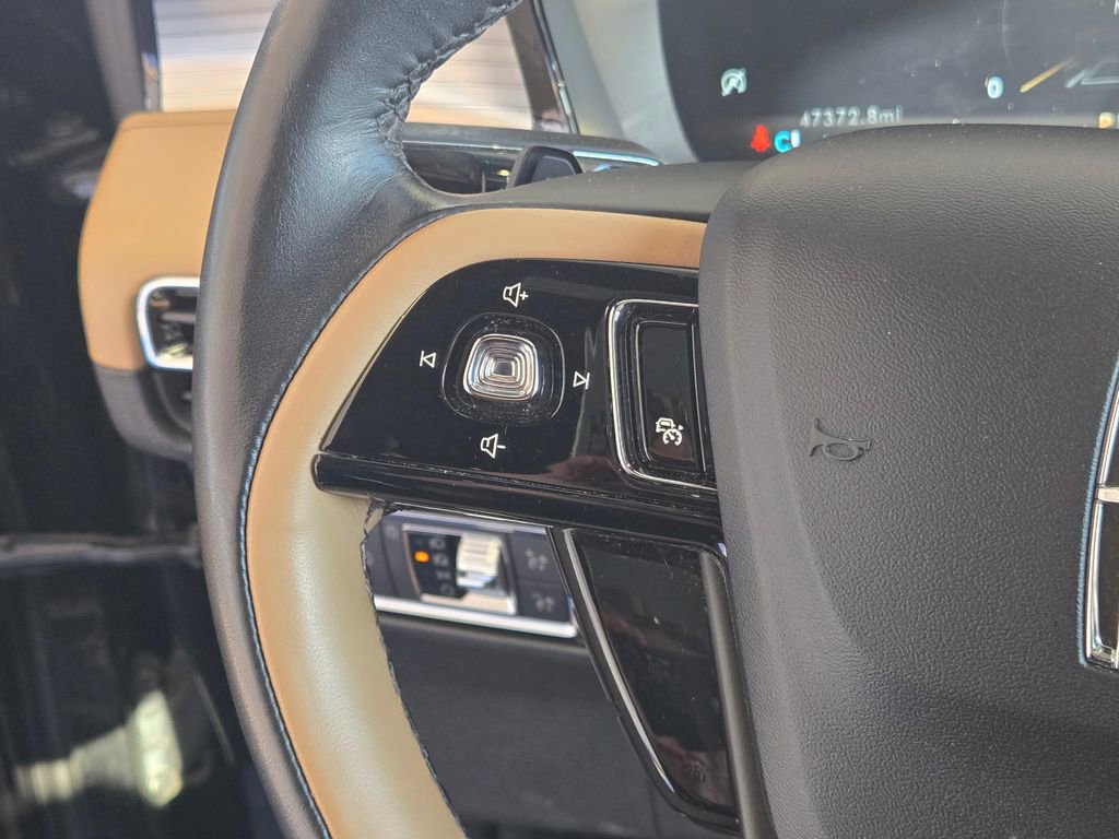 Used 2022 Lincoln Corsair Reserve w/ Equipment Group 201A image 14