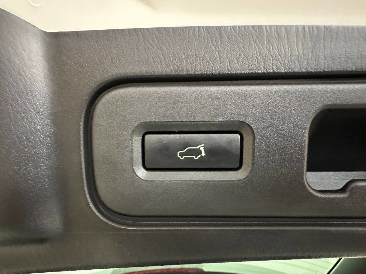 Used 2012 MAZDA CX-9 Touring w/ Moonroof & Bose Audio Pkg image 26