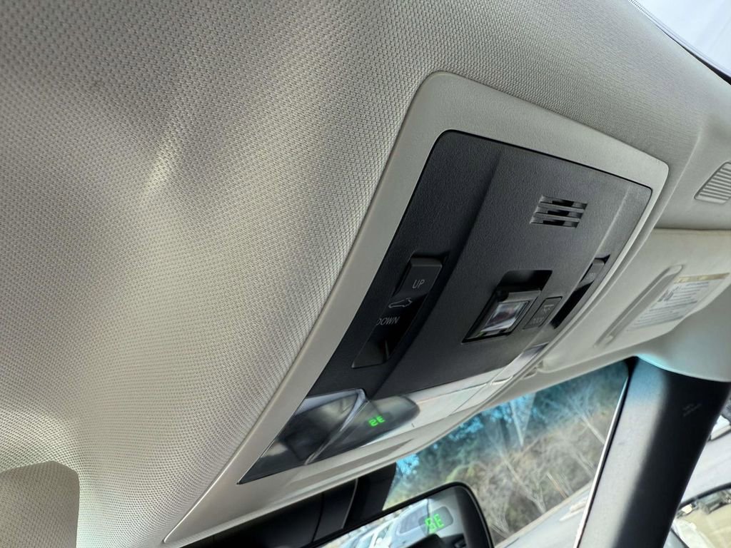 Used 2023 Lexus ES 250 w/ Premium Package image 26