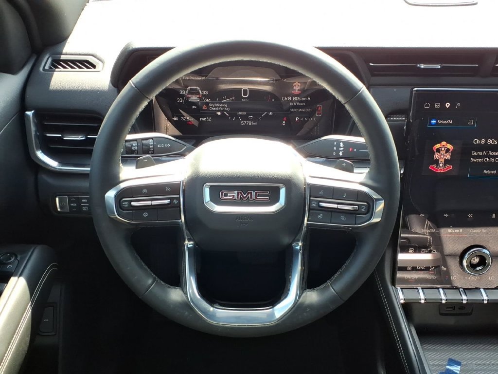 Used 2025 GMC Terrain Elevation w/ Elevation Premium Package AWD/4WD image 12