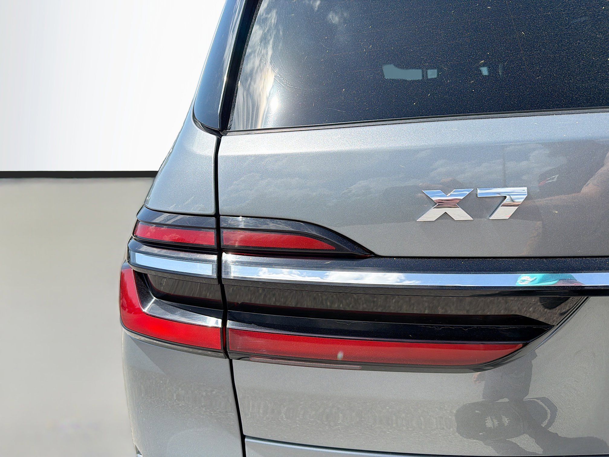 Used 2023 BMW X7 M60i w/ Executive Package image 10