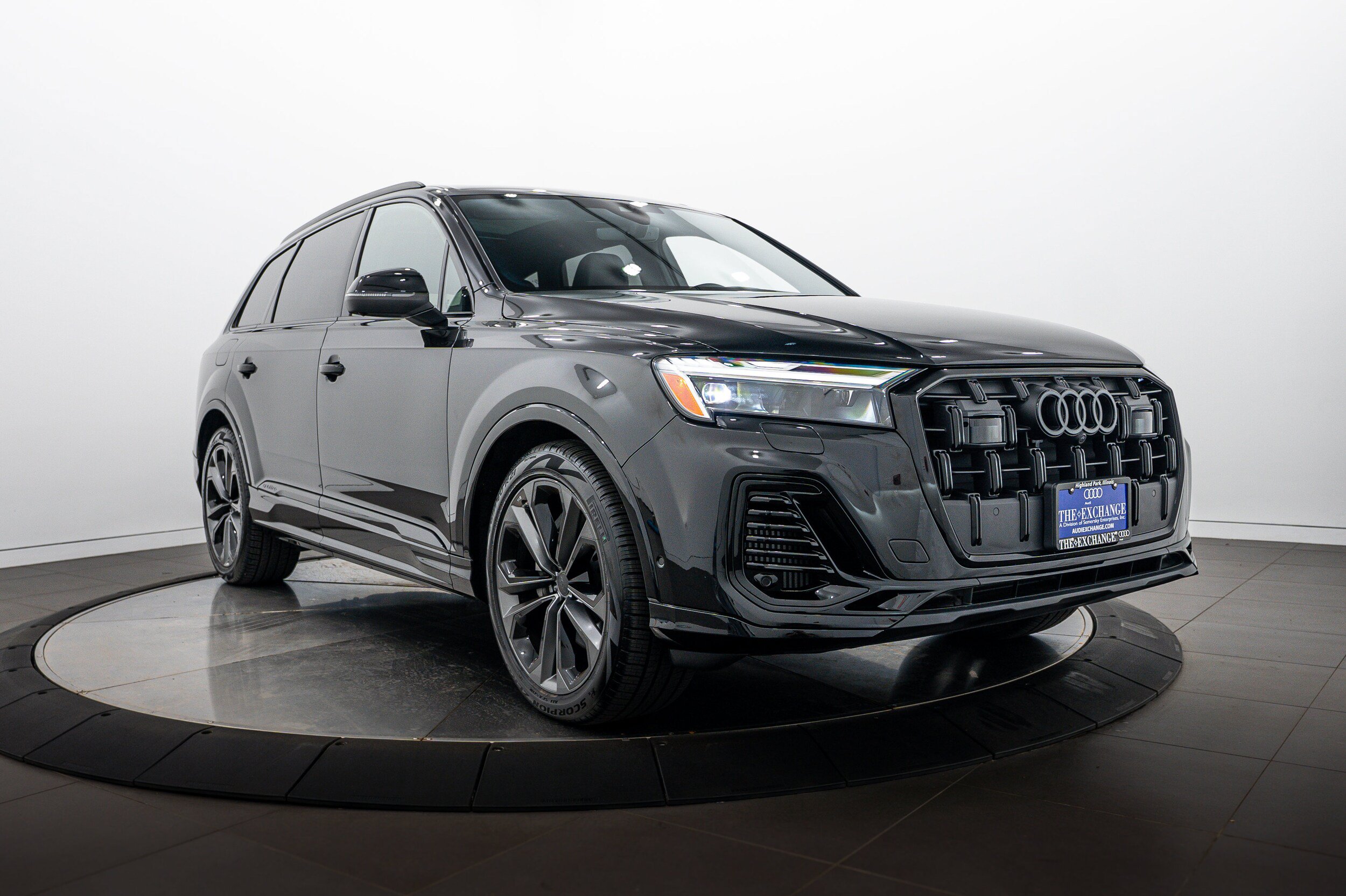 Used 2026 Audi Q7 3.0T Premium Plus w/ Premium Plus Package AWD/4WD image 2