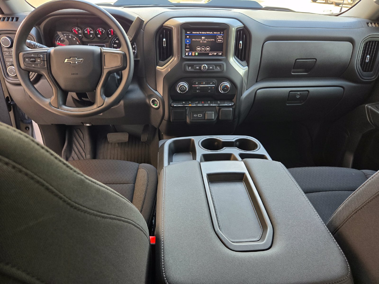 Used 2026 Chevrolet Silverado 1500 Custom Trail Boss AWD/4WD image 8