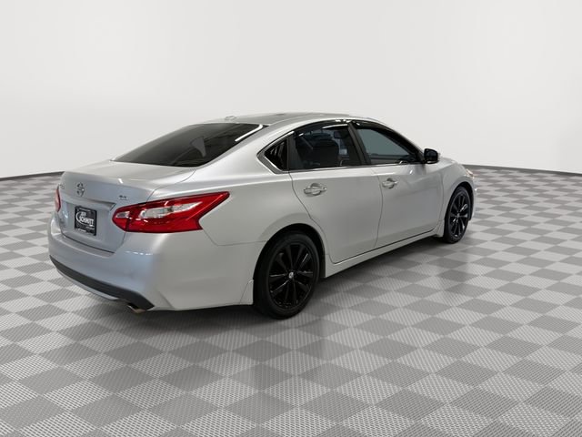 Used 2016 Nissan Altima 2.5 SL w/ 2.5 Technology Package image 10