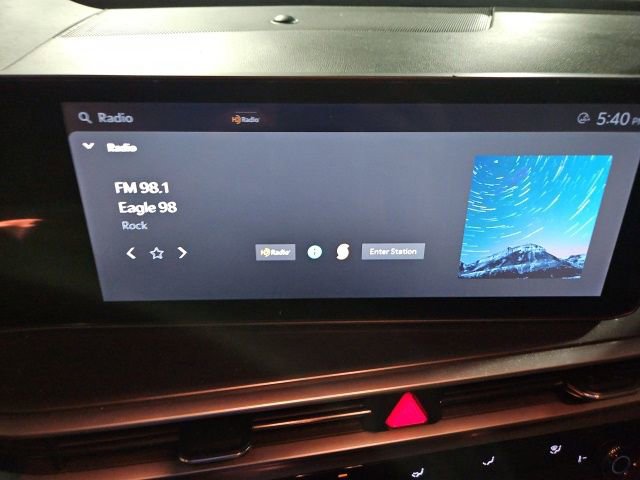 Used 2025 Kia Sorento LX image 52