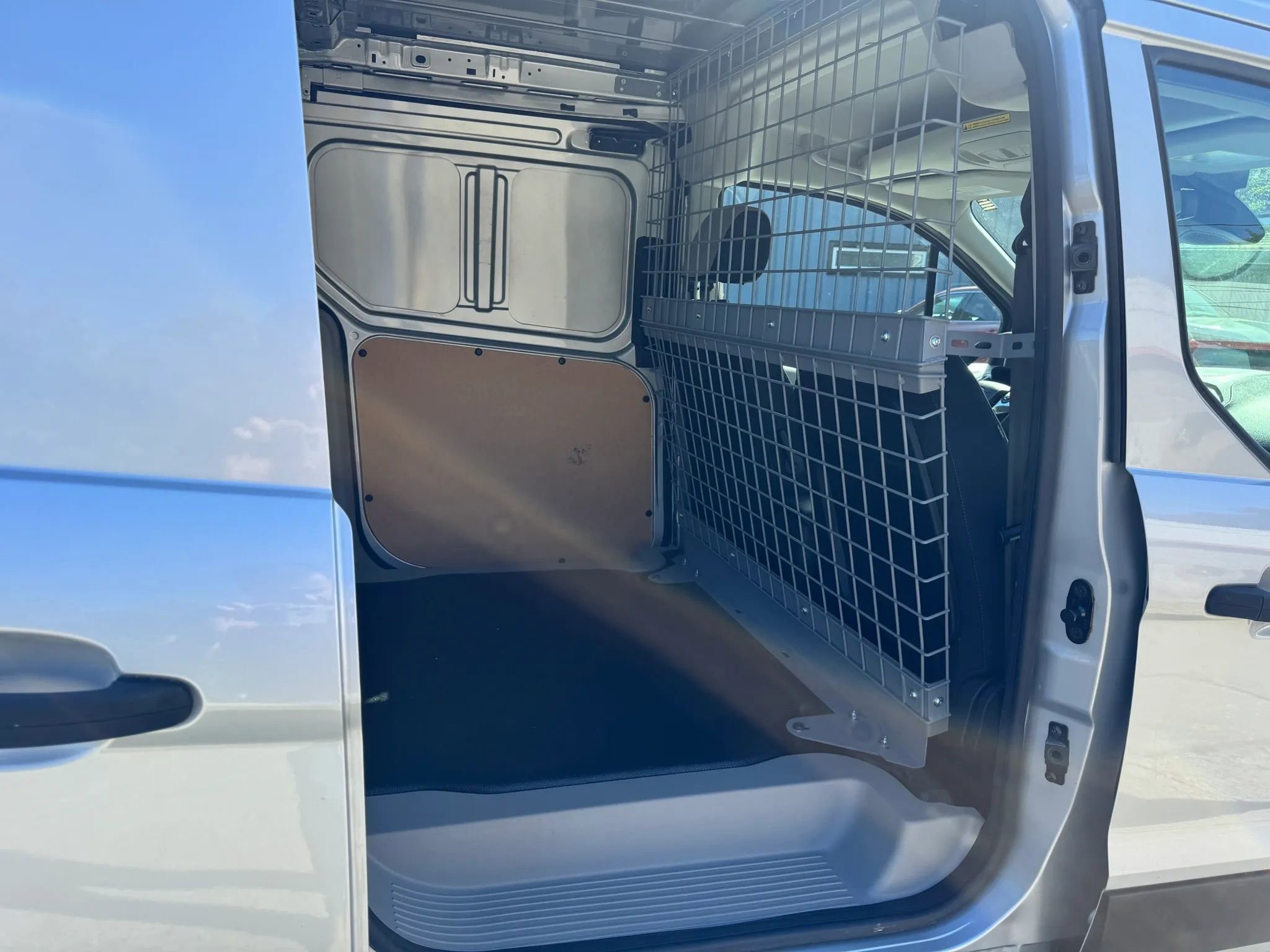 Used 2023 Ford Transit Connect XLT FWD image 25