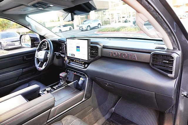 Used 2023 Toyota Sequoia TRD Pro AWD/4WD image 17