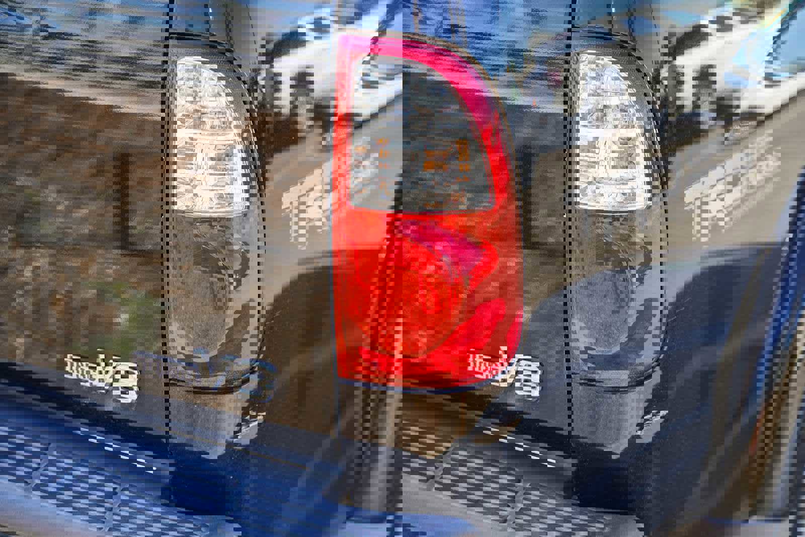 Used 2021 RAM 1500 Limited w/ Night Edition image 32