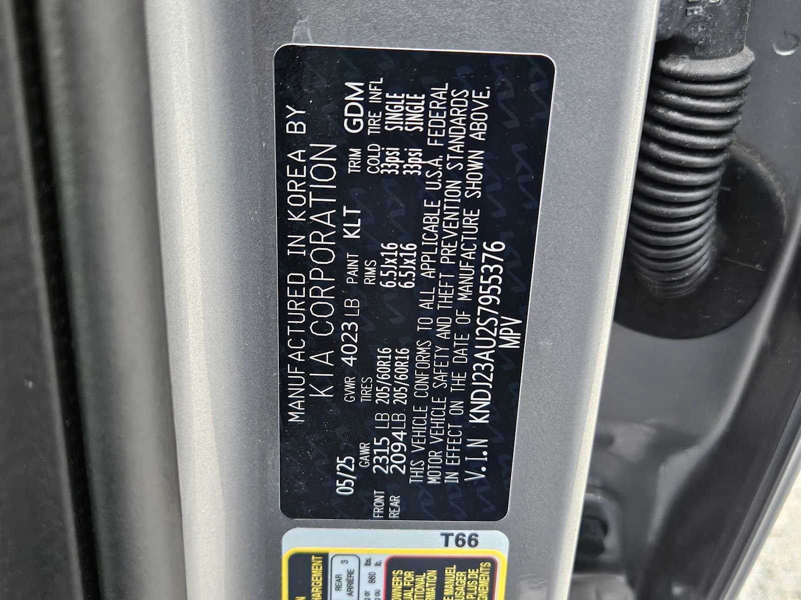 Certified 2025 Kia Soul LX FWD image 35