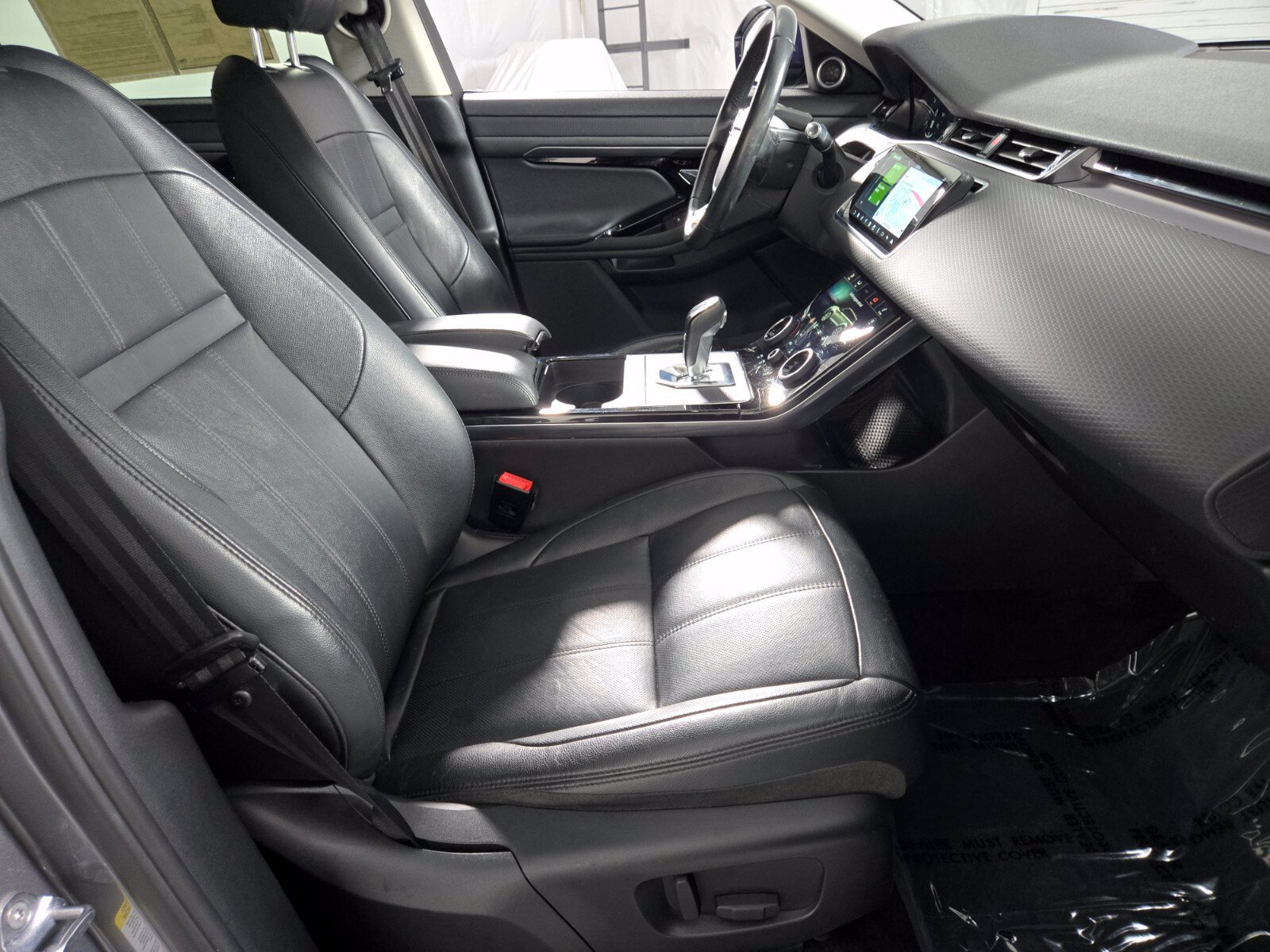 Used 2020 Land Rover Range Rover Evoque S AWD/4WD image 3