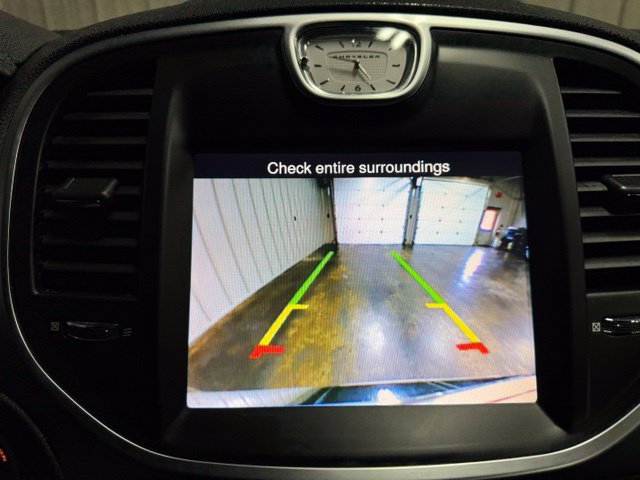 Used 2014 Chrysler 300 AWD w/ Driver Convenience Group image 40