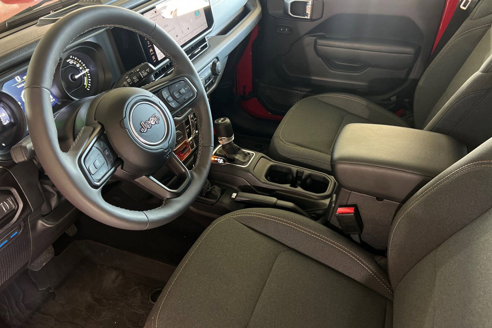 Used 2025 Jeep Wrangler Unlimited Sport S 4xe AWD/4WD image 10